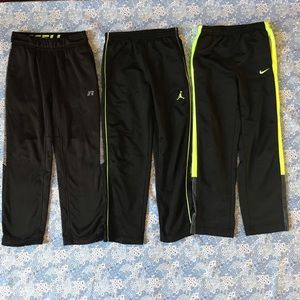 3- Boys pants size 7, 6-7